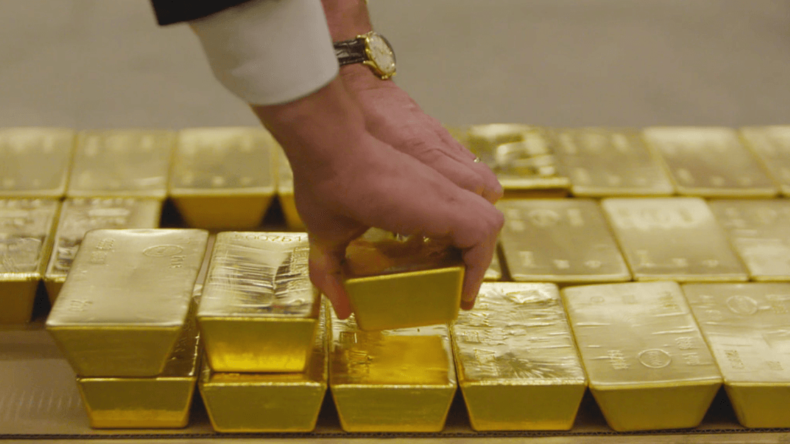 Почему золото растет сегодня? Металл растет вместе с ценой на биткойн